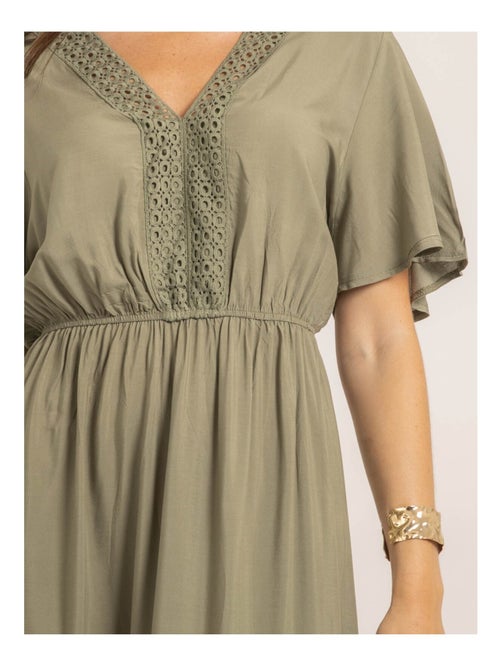 Robe longue avec broderies ireane - Kiabi Robe longue avec broderies ireane - Kiabi