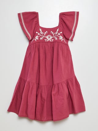 Robe longue avec broderies