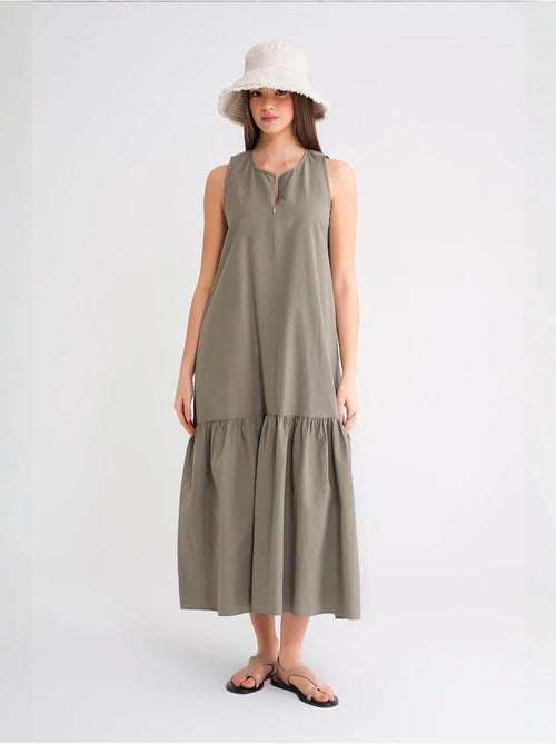 Robe longue avec col pointu et volants mixray - Kiabi