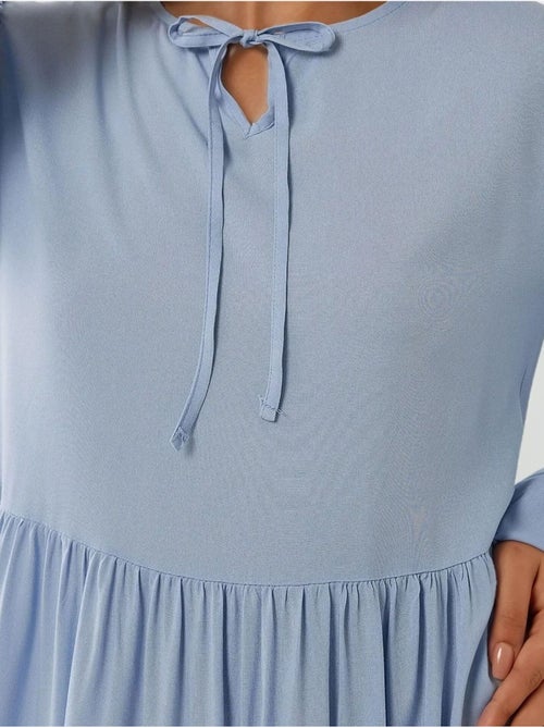 Robe longue coupe a et col ras du cou hiccup - Kiabi Robe longue coupe a et col ras du cou hiccup - Kiabi