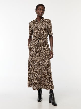 Robe longue coupe chemise avec ceinture à la taille