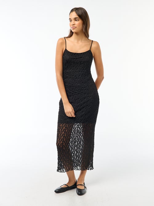 Robe longue en dentelle à fines bretelles - Kiabi