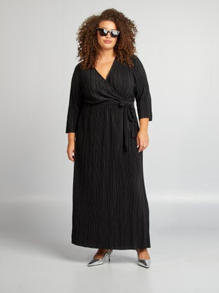 Robe longue en maille plissée 'Vero Moda Curve'