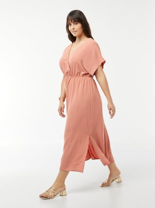 Robe longue en maille stretch et à manches courtes
