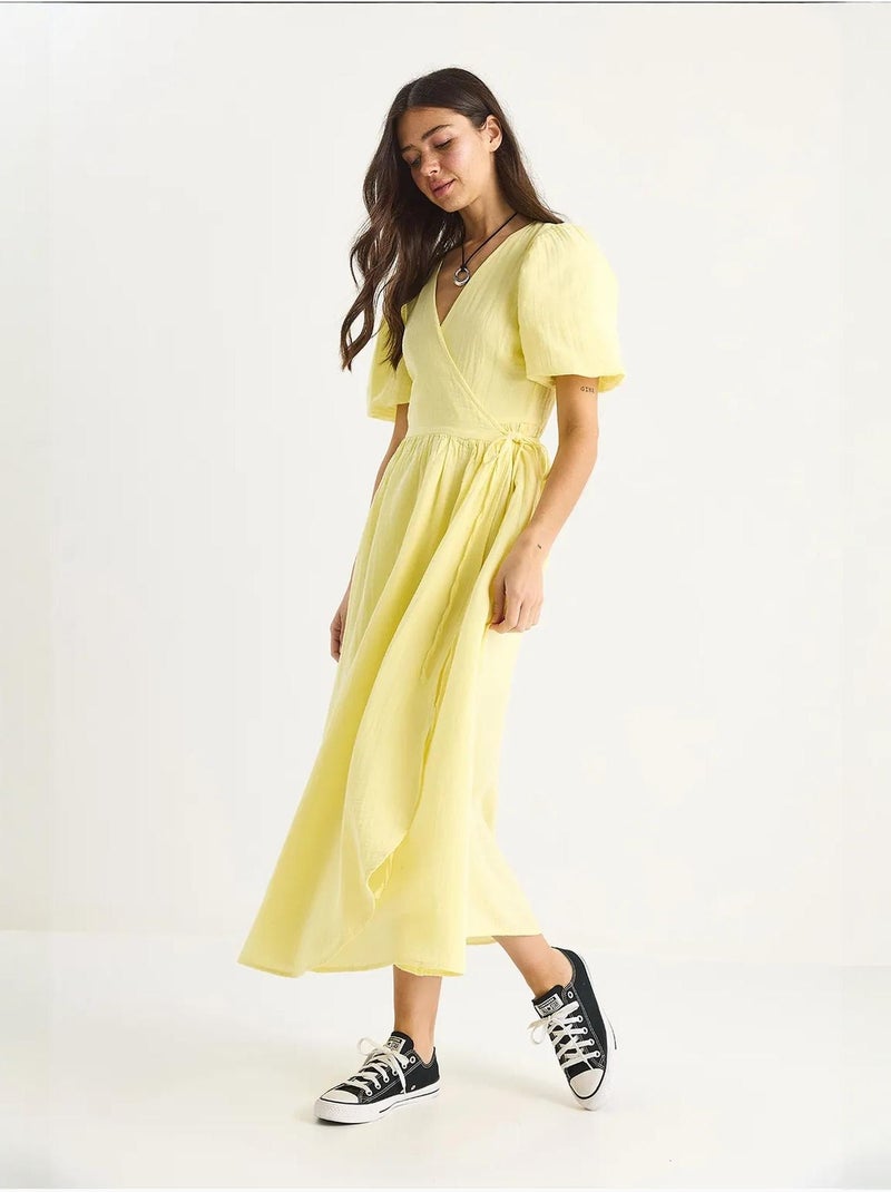 Robe longue en mousseline à fermeture portefeuille et manches ballon lucci Jaune citron - Kiabi