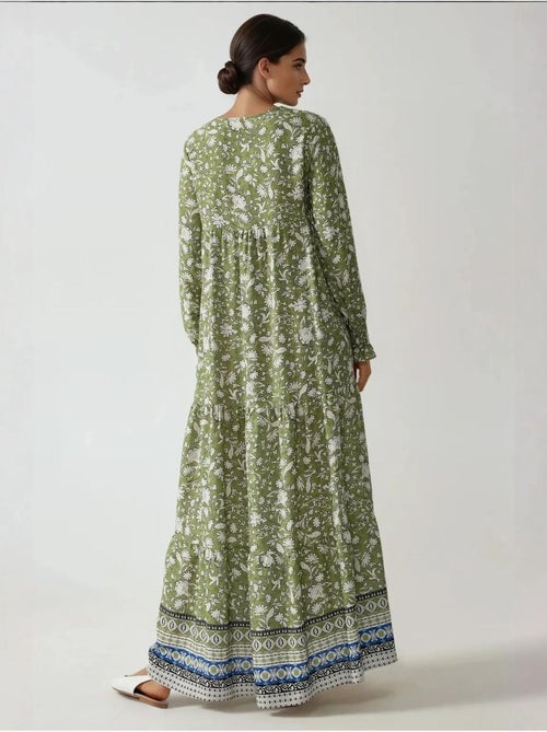 Robe longue en viscose imprimée à col ras du cou hiccup - Kiabi Robe longue en viscose imprimée à col ras du cou hiccup - Kiabi