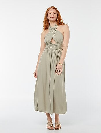 Robe longue fluide avec large décolleté