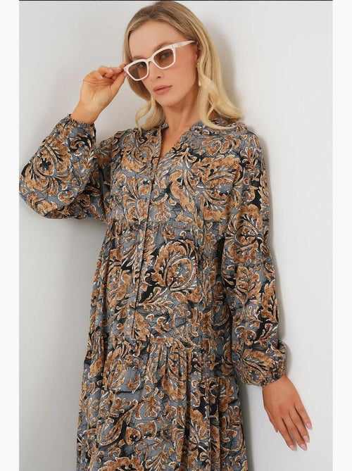 Robe longue imprimée à col en v bdart - Kiabi Robe longue imprimée à col en v bdart - Kiabi