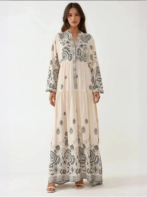 Robe longue imprimée à col en v et détails boutonnés hiccup - Kiabi Robe longue imprimée à col en v et détails boutonnés hiccup - Kiabi