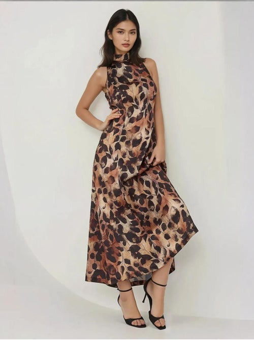Robe longue imprimée à col licou - Kiabi Robe longue imprimée à col licou - Kiabi