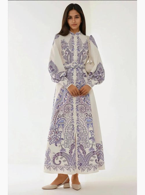 Robe longue imprimée à manches longues avec ceinture hiccup - Kiabi Robe longue imprimée à manches longues avec ceinture hiccup - Kiabi