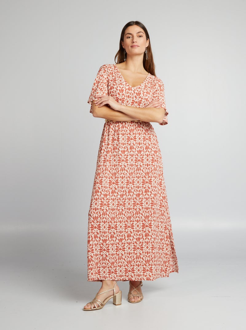 Robe mi-longue gaufrée fleurs