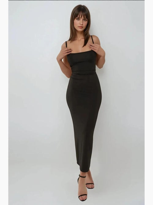 Robe longue moulante à col carré hiccup - Kiabi Robe longue moulante à col carré hiccup - Kiabi