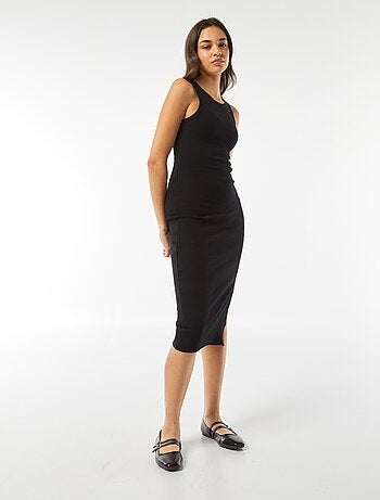 Robe longue moulante en maille côtelée sans manche moulante