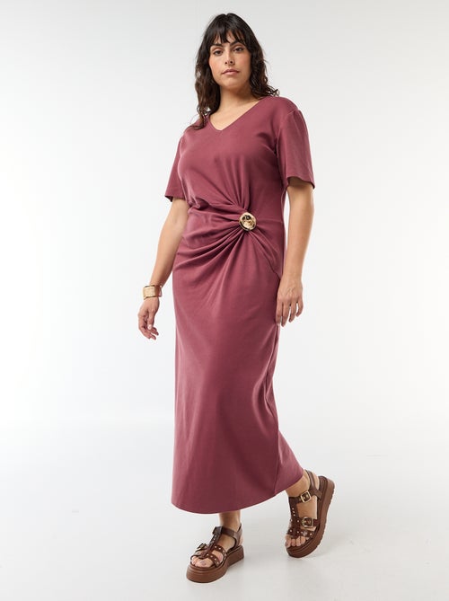 Robe longue plissé avec bijou doré - Kiabi