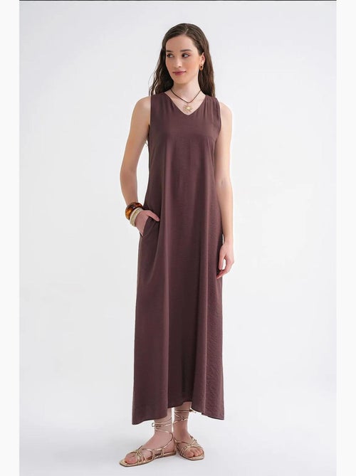Robe longue sans manches à col en v et poches mixray - Kiabi