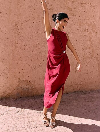 Robe longue sans manches avec effet drapé