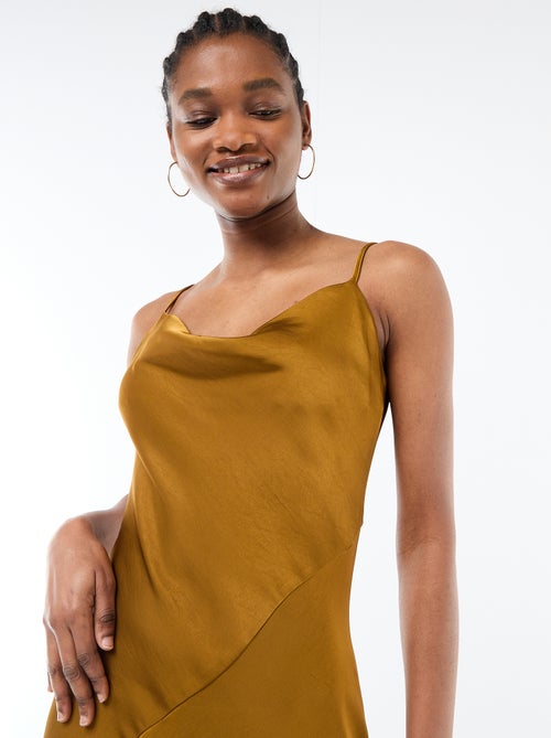Robe longue satinée à fines bretelles - Kiabi