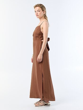 Robe longue satinée à fines bretelles
