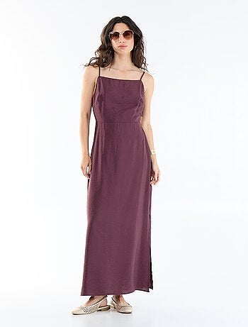 Robe longue satinée à fines bretelles