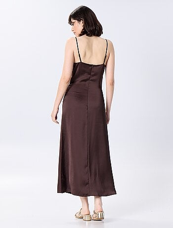 Robe longue satinée + dentelle