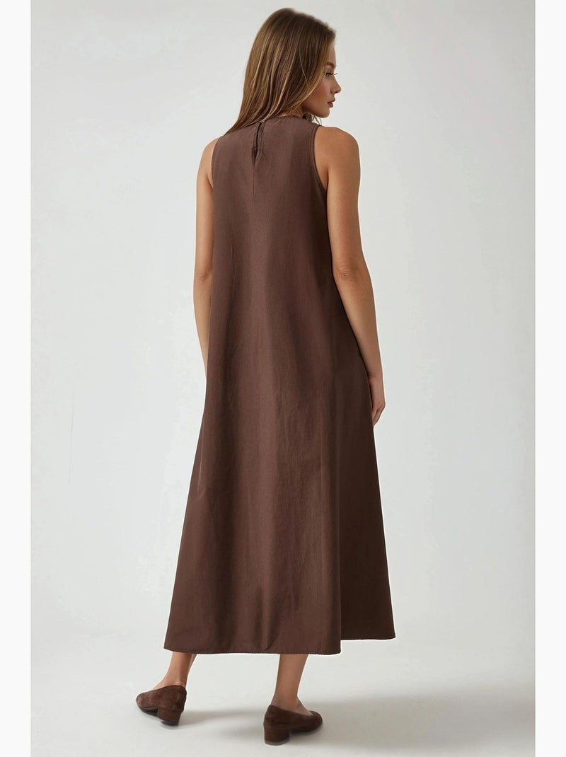 Robe longue trapèze sans manches à col ras du cou hiccup Marron foncé - Kiabi