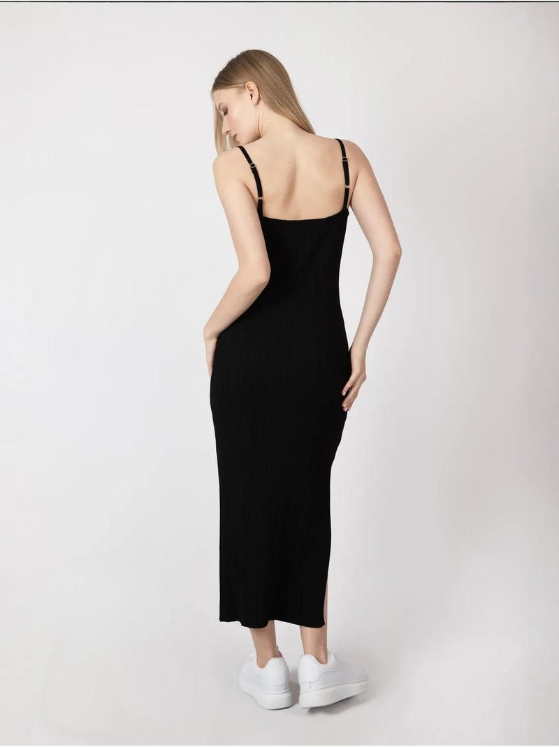 Robe longue tricotée à bretelles et col rond hiccup Noir - Kiabi