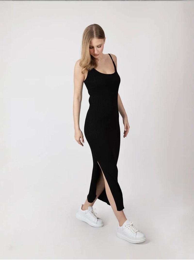Robe longue tricotée à bretelles et col rond hiccup Noir - Kiabi