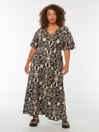 Robe longue unie en maille gaufrée