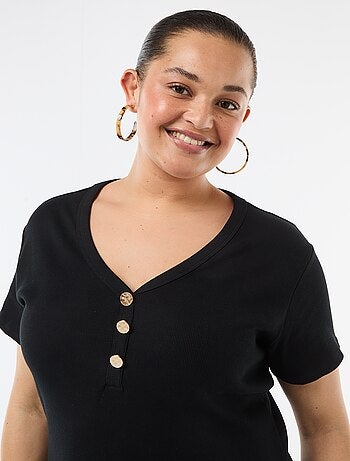 Robe longues côtelée à manches courtes