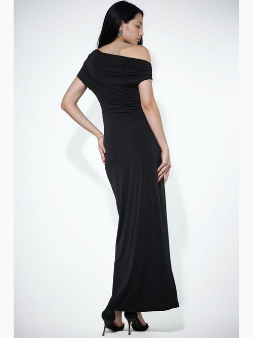 Robe maxi cintrée à col asymétrique hiccup - Kiabi Robe maxi cintrée à col asymétrique hiccup - Kiabi