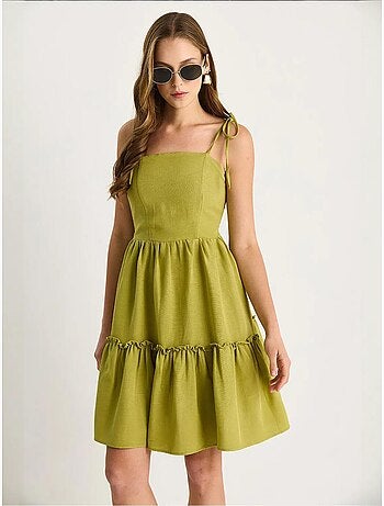 Robe mi-longue à col carré et coupe a avec détails de reliure lucci
