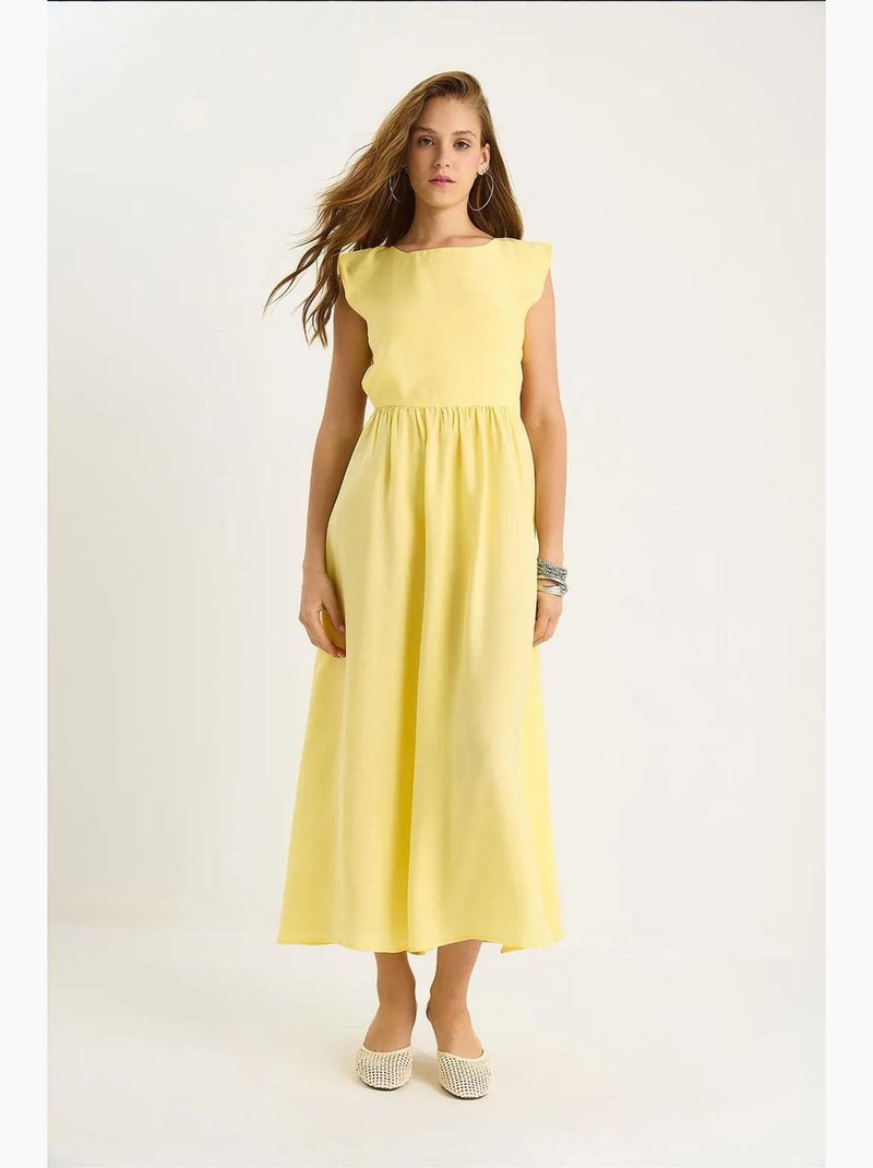 Robe mi-longue à découpes et col ras du cou lucci Jaune citron - Kiabi