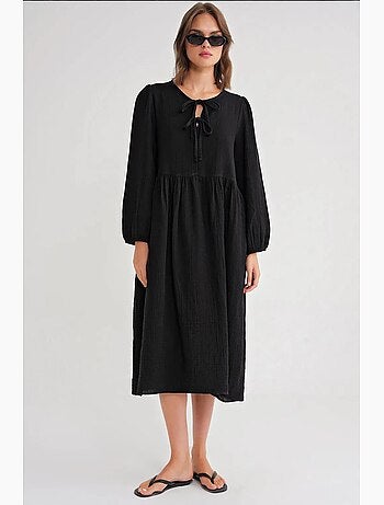 Robe mi-longue ample à col en v et fermeture à nouer mixray