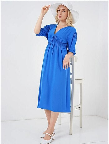 Robe mi-longue coupe a avec col en v et détails de reliure bdart
