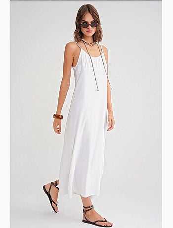 Robe mi-longue décontractée avec col carré et détails à volants mixray