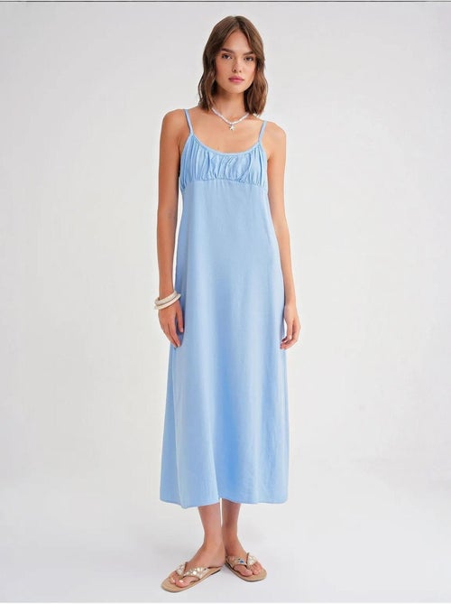 Robe mi-longue décontractée avec col carré et détails à volants mixray - Kiabi