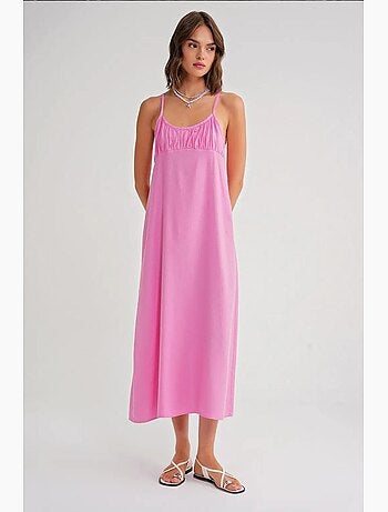 Robe mi-longue décontractée avec col carré et détails à volants mixray