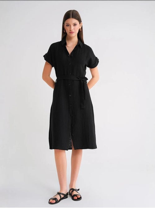 Robe mi-longue décontractée avec col chemise et fermeture à boutons mixray - Kiabi Robe mi-longue décontractée avec col chemise et fermeture à boutons mixray - Kiabi