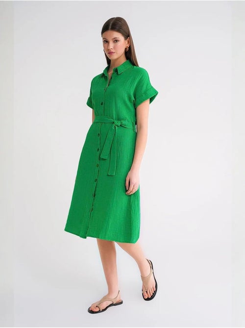 Robe mi-longue décontractée avec col chemise et fermeture à boutons mixray - Kiabi Robe mi-longue décontractée avec col chemise et fermeture à boutons mixray - Kiabi