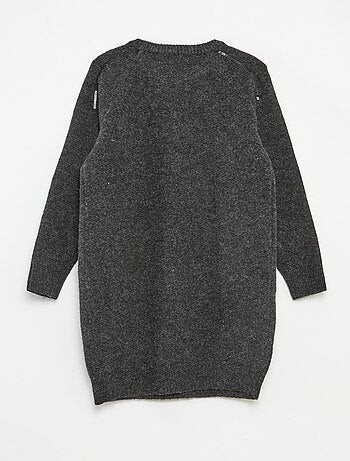 Robe mi-longue en maille avec sequins