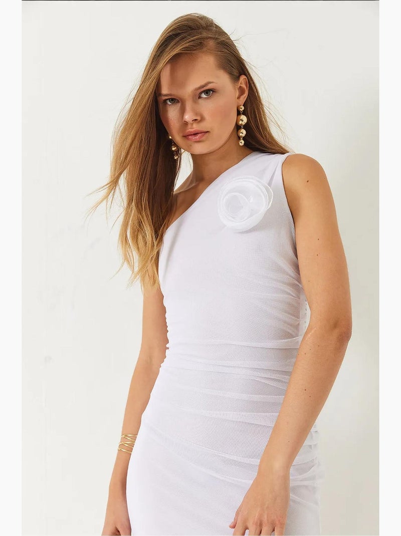 Robe mi-longue en tulle doublée avec accessoire rose amovible lucci Blanc - Kiabi