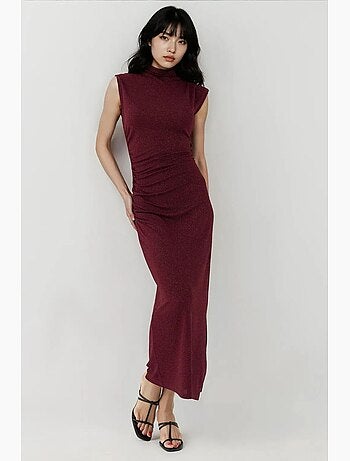 Robe mi-longue moulante sans manches avec col ras du cou et fermeture éclair hiccup