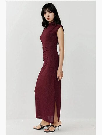 Robe mi-longue moulante sans manches avec col ras du cou et fermeture éclair hiccup