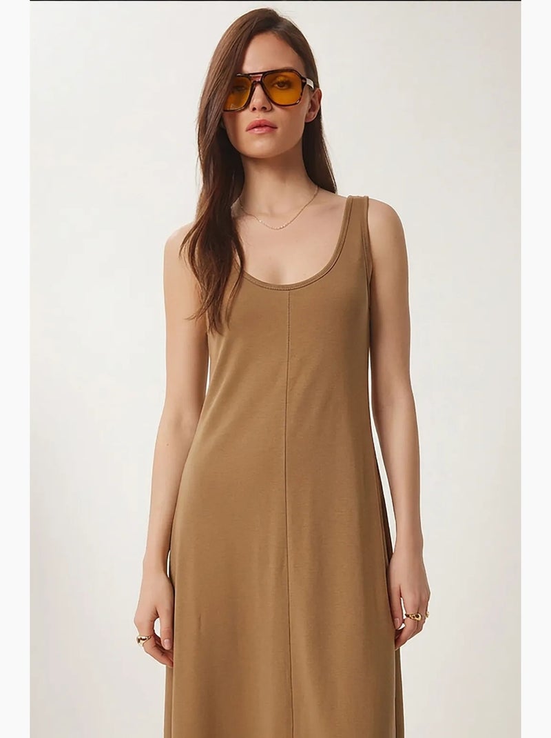 Robe midi à col en u istanbul Camel - Kiabi