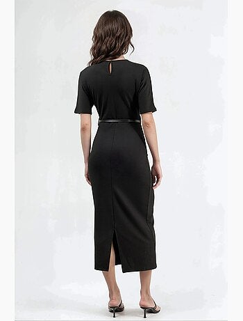 Robe midi à manches courtes et ceinture busem