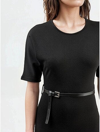 Robe midi à manches courtes et ceinture busem