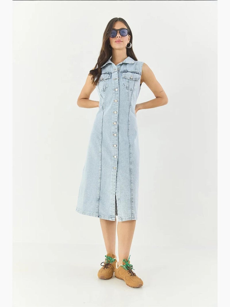 Robe midi ajustée en jean avec fermeture à boutons lucci Bleu clair - Kiabi