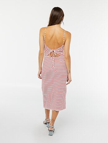 Robe midi avec fines bretelles