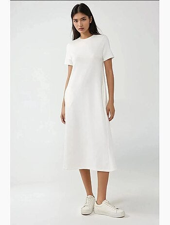 Robe midi basique à col ras du cou et manches courtes hiccup
